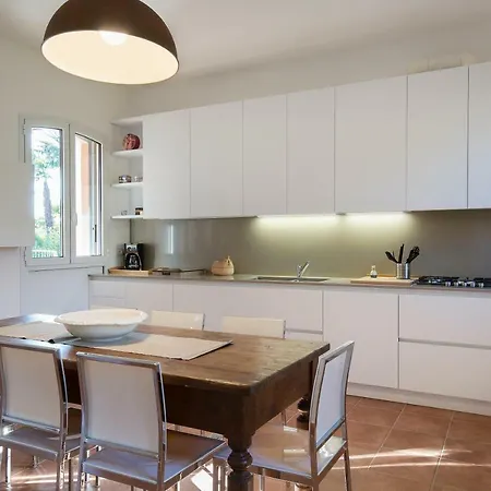 Βίλα Il Grotto Βερμπάνια