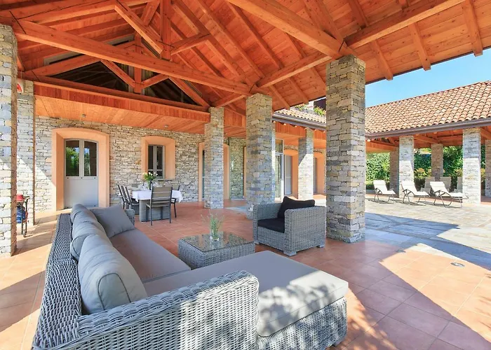 Il Grotto Villa *